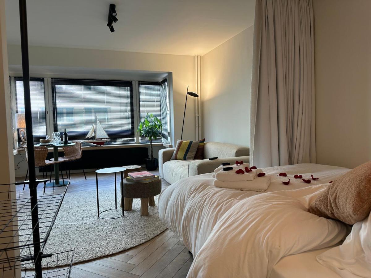 Home Away From Home 奥斯滕德 外观 照片